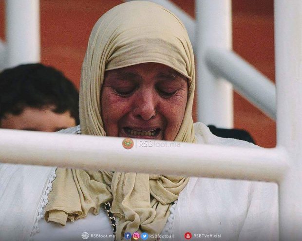 بالصور.. دموع وأجواء حزينة في مباراة بركان والبورسعيدي