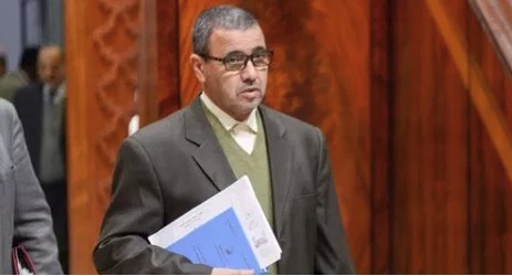جبدو ليه القديم.. قُبلة سبايدرمان تلاحق عبد العزيز أفتاتي في إيطاليا!