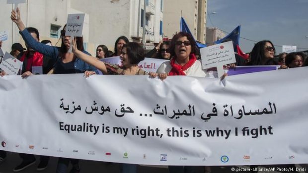 للذكر مثل حظ الأنثى.. مغاربة يتفاعلون مع نقاش الإرث في تونس