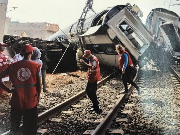 ركاب وعمال: السكة هي سبب فاجعة القطار