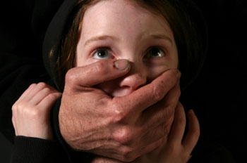 “أو أنا”.. حملة للتوعية بالعنف الجنسي ضد الأطفال
