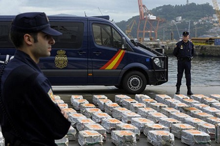 سيارات وقارب.. الأمن الاسباني يضع اليد على شبكة لتهريب المخدرات