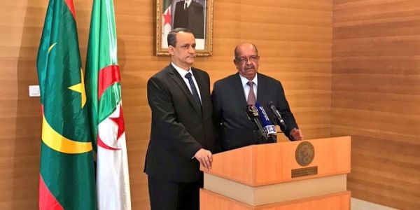 قبل لقاء جنيف.. وزير خارجية موريتانيا يطير إلى الجزائر