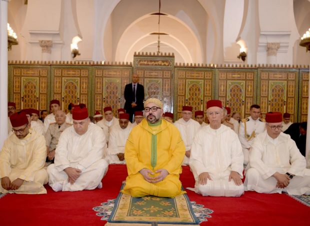 أدى صلاة الجمعة في مسجد الكتبية.. الملك في مراكش (صور)