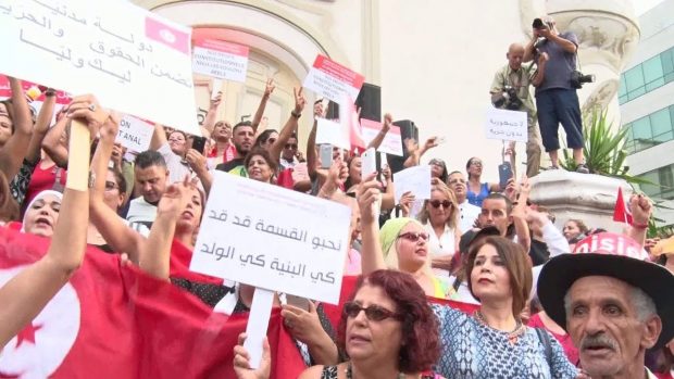 الحكومة تصادق على مشروع قانون المساواة في الإرث.. تونس دارها بصّح