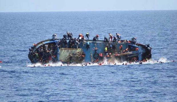 ساحل طنجة والحسيمة.. البحرية الملكية تنقذ 136 مهاجرا سريا