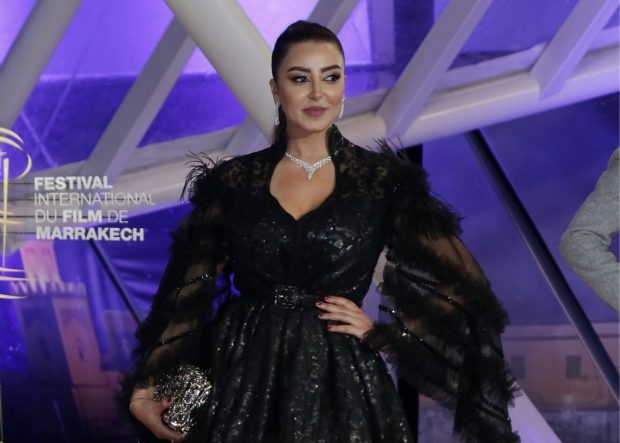 فاتي جمالي عن لقب سفيرة القفطان المغربي: كلنا سفيرات كلشي (فيديو)