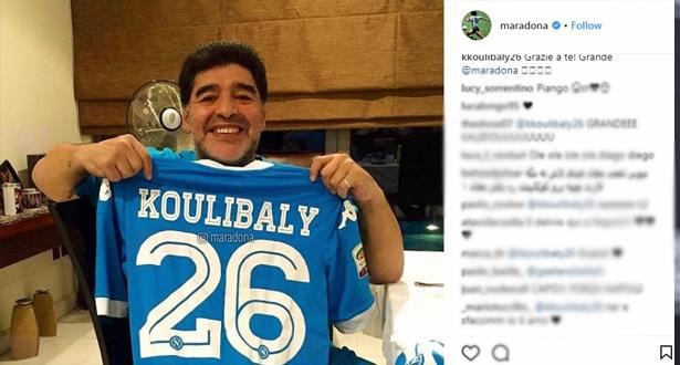 بعد الهتافات العنصرية ضده.. مارادونا يعلن تضامنه مع كوليبالي