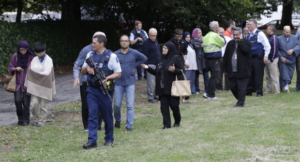 بالفيديو.. نجاة منتخب من مذبحة مسجدي نيوزيلندا