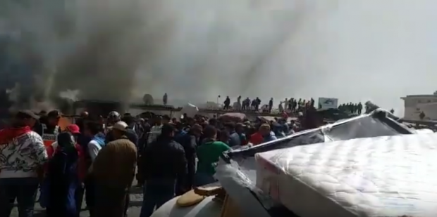 بالفيديو من كازا.. النيران تلتهم سوق “ولد مينة”!