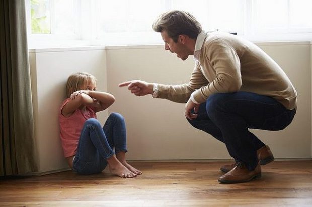 تحذير للآباء.. تعرض الأطفال للإساءة يعرضهم للاكتئاب!