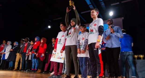 تفوق مغربي.. أطفال مغاربة يتوجون بجائزة الحكام في المسابقة العربية للروبوت في عمان 