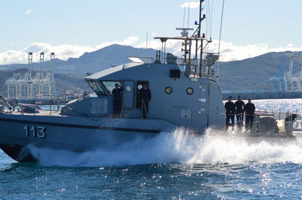 كان على متنه 7 أشخاص.. البحرية الملكية تقدم المساعدة لقارب صيد في عرض ساحل الجديدة