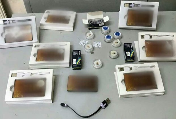 النقلة في امتحانات الباك.. البوليس يحجز أجهزة متطورة تستخدم في الغش ويوقف 8 أشخاص (صور)