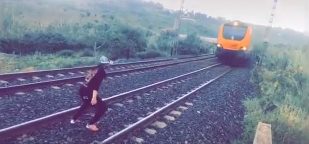 جابو الربحة.. الأمن يعتقل بطل فيديو اعتراض القطار ومصوره (فيديو)