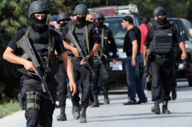 تونس.. مقتل مسؤول أمني و3 إرهابيين في تبادل لإطلاق النار
