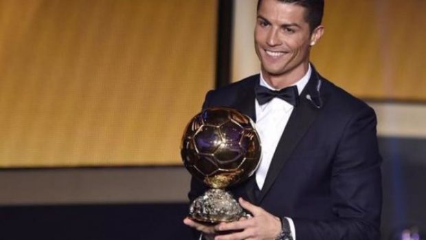 رونالدو: الكرة الذهبية لا تهمني… والسن بالنسبة لي مجرد رقم!! (فيديو)
