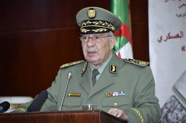 عاجل.. وفاة رئيس الأركان الجزائري أحمد قايد صالح