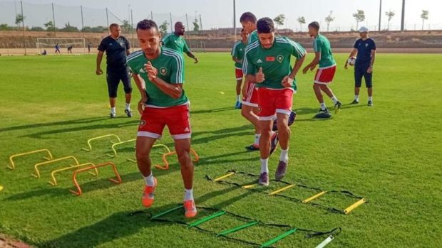 بعد إصابة ثلاثة لاعبين ومغادرتهم مقر المنتخب.. وجوه جديدة في لائحة عموتة
