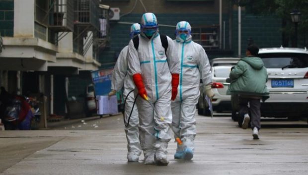 فيروس “كورونا”.. ارتفاع عدد الوفيات إلى 106 والصين تخصص 9 مليارات دولار لمكافحة انتشار المرض