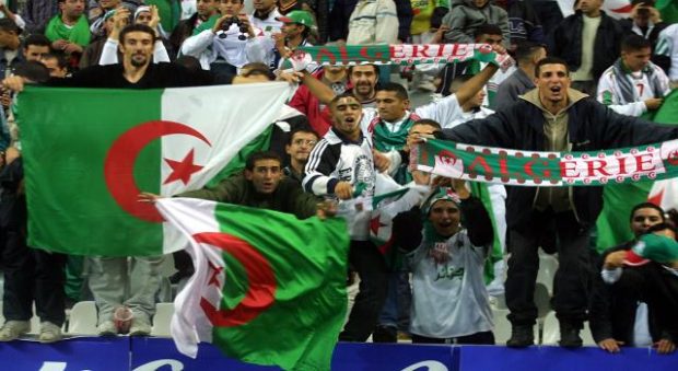 بعد توصيات تبون.. الجزائر تمنع حضور الجماهير في مباريات الدوري 
