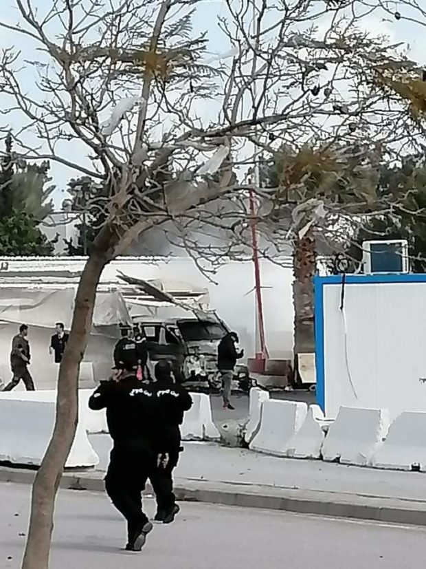 تونس.. تفجير انتحاري قرب السفارة الأمريكية 