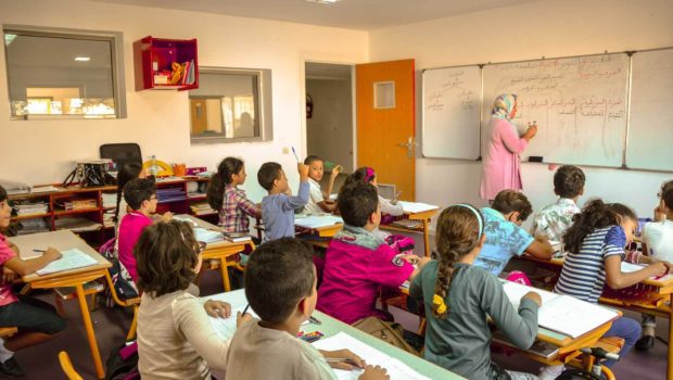وزارة التربية الوطنية: توقيف الدراسة في المغرب لا يعني إقرار عطلة مدرسية استثنائية