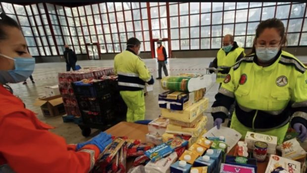 إسبانيا.. تقديم مساعدات غذائية لفائدة أفراد الجالية المغربية بمناسبة رمضان