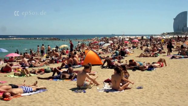 لإنقاذ السياحة.. إسبانيا ستفرض التباعد الاجتماعي في فصل الصيف حتى في الشواطئ 