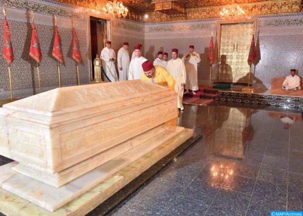 أمير المؤمنين، الملك محمد السادس يترحم على روح المغفور له الملك محمد الخامس