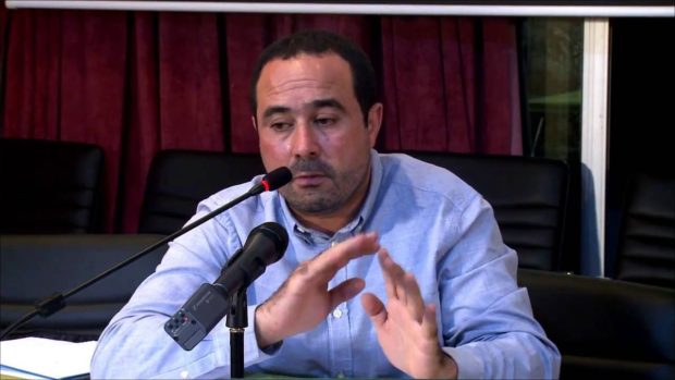 بتهمة هتك العرض بالعنف والاحتجاز.. إيداع الصحافي الريسوني في سجن عكاشة