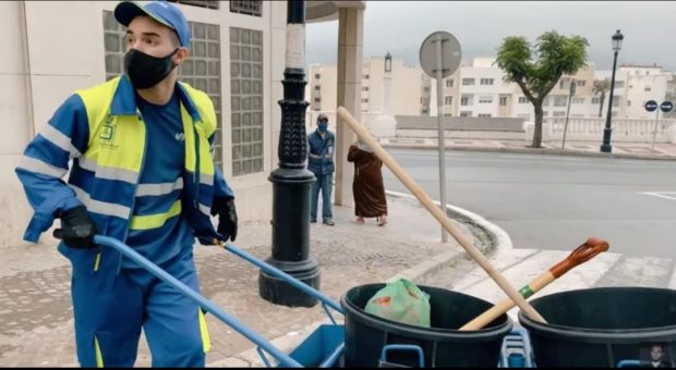 التفاتة جميلة.. زهير بهاوي يسلط الضوء على معاناة رجال النظافة في أغنيته الجديدة (فيديو)