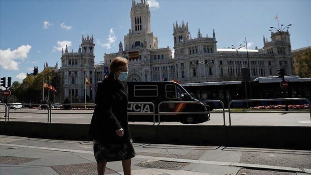 برشلونة.. عودة الحجر الصحي بسبب تزايد عدد إصابات فيروس كورونا 