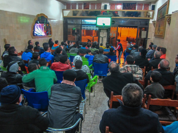 طنجة.. السلطات تقرر إغلاق المقاهي بشكل استثنائي