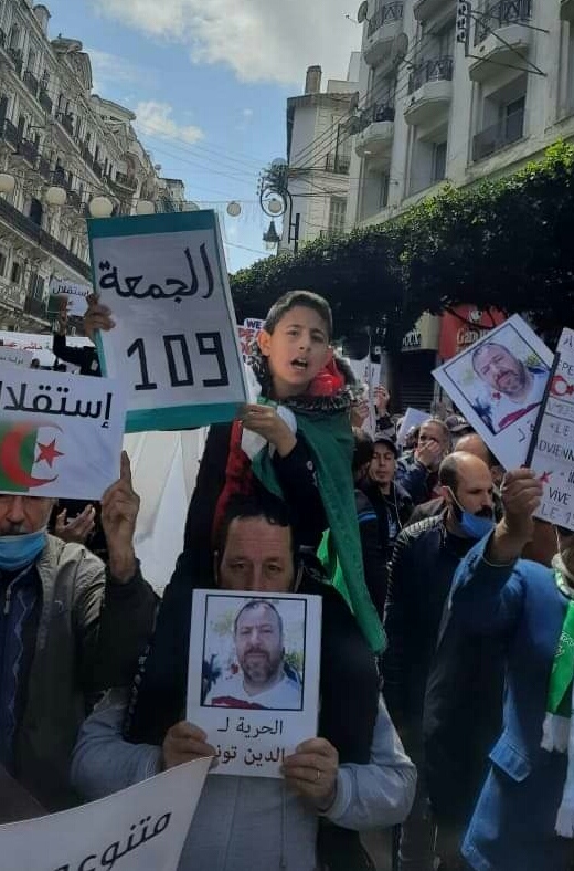 الجمعة الـ109 للحراك الشعبي.. “تسونامي بشري” في المدن الجزائرية (صور وفيديو)