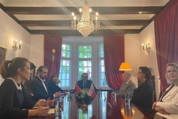 في اجتماع مع السفير المغربي.. برلمانيون بولنديون يشيدون بالعلاقات الممتازة مع المغرب