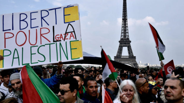 منظموها يتمسكون بإجرائها.. القضاء الفرنسي يقر حظر تظاهرة مؤيدة للفلسطينيين في باريس