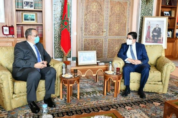 حاملا رسالة من الرئيس الغزواني إلى الملك.. وزير الخارجية الموريتاني يحل بالمغرب (صور)