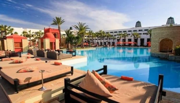 هادي هي العطلة للجميع.. توسيع الاستفادة من تخفيض أسعار الفنادق لجميع المغاربة