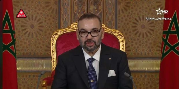 الملك في خطاب القلب والعقل إلى الجزائر: نحن إخوة فرقنا جسم دخيل والحدود يجب أن تكون مفتوحة