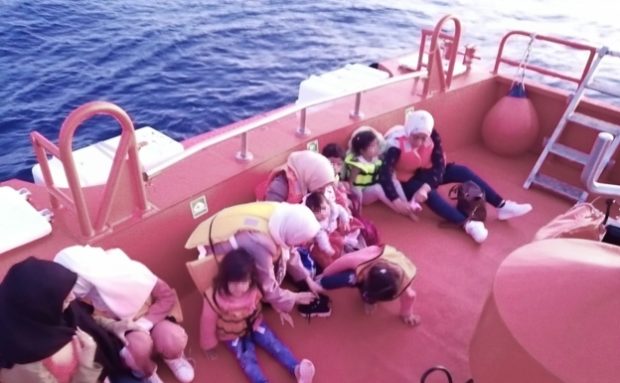 من بينهم امرأة حامل وأطفالها الخمسة.. السلطات الإسبانية توقف 95 حراگ جزائري