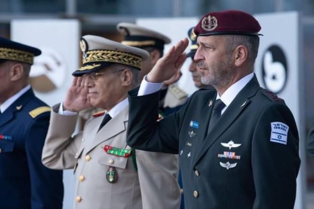 بتعليمات ملكية.. الجنرال الفاروق يتباحث مع رئيس أركان قوات الدفاع الإسرائيلية