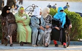 القضية وصلات للبرلمان.. الأرامل في المغرب كياخذو 1500 درهم ولا أقل من نصف معاش الزوج!!