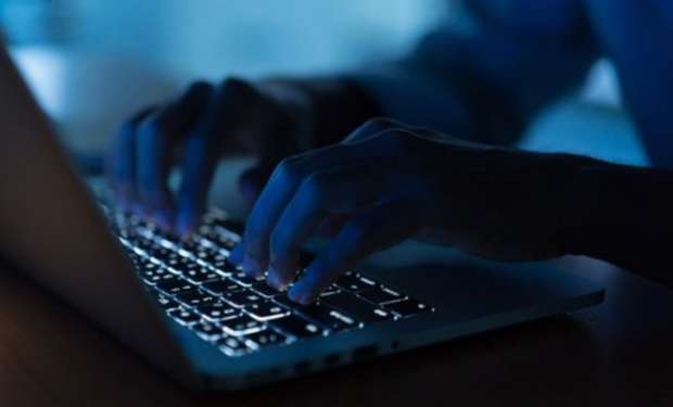 للحماية من جرائم الإنترنت.. مطالب بتطوير برامج تعزز الأمن الإلكتروني للمغاربة
