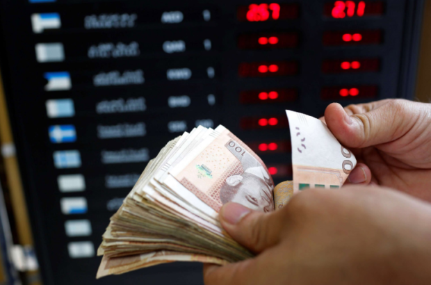 صحيفة سعودية: الدرهم المغربي الأكثر ارتفاعا بين العملات العربية أمام الدولار