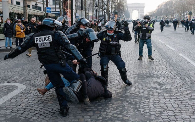 مجلس حقوق الإنسان/ الأمم المتحدة.. انتقادات للتمييز العنصري والعنف الذي تمارسه الشرطة في فرنسا