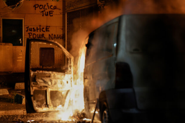 الشرطة تقتل.. ليلة بيضاء في فرنسا واعتقالات بالجملة (فيديو وصور)