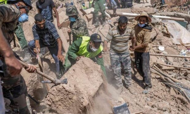 دايرين اليد فاليد.. السلطات والمواطنون جبهة موحدة في مواجهة آثار الزلزال المدمر