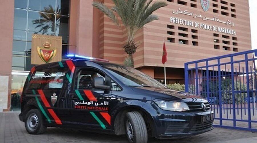 كان في حالة سكر ويحمل آثار اعتداء.. ولاية أمن مراكش تتفاعل مع فيديو شخص يدعي تقاعس عناصر شرطة عن الاستجابة لشكايته