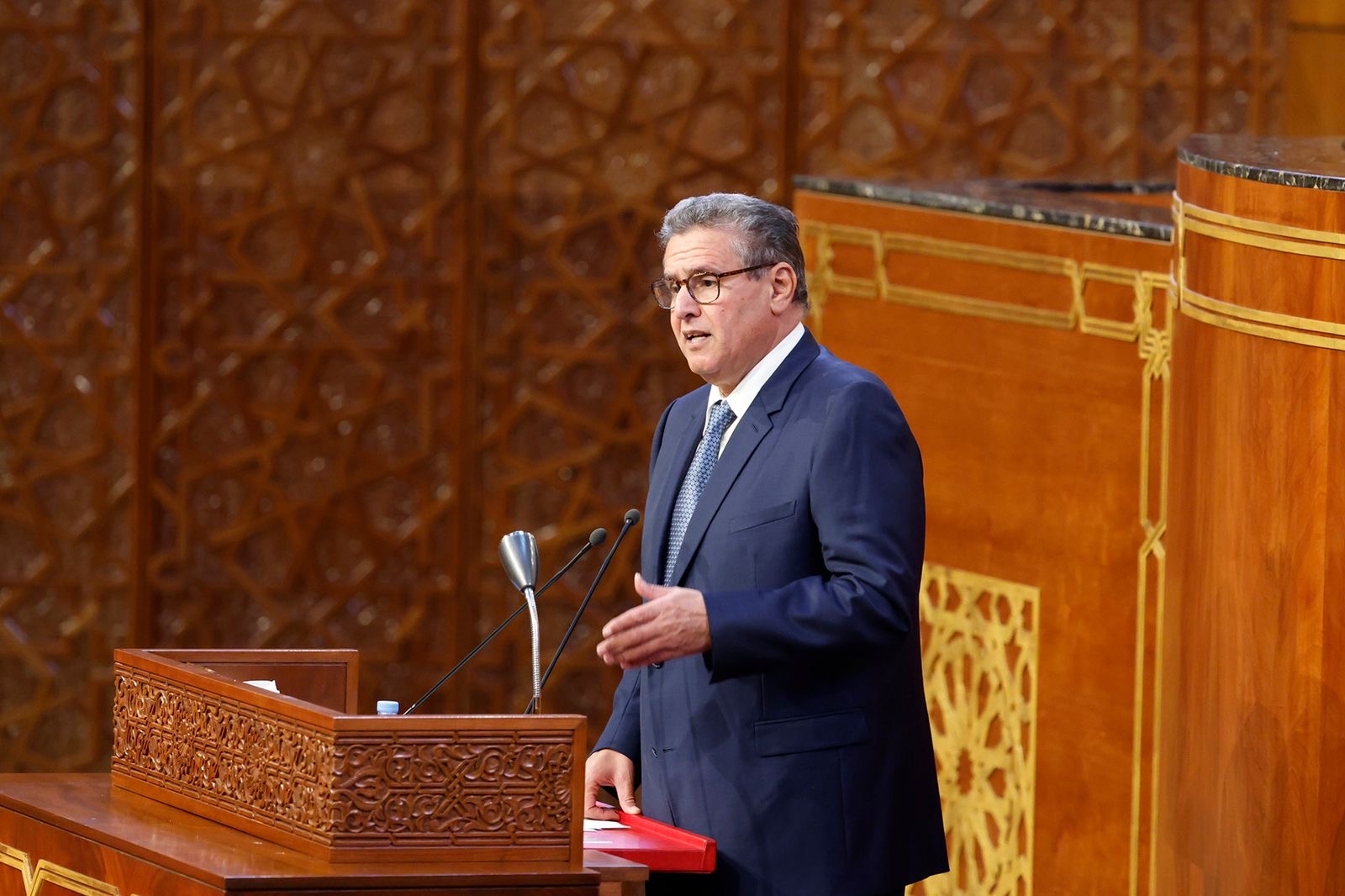 أخنوش: المراكز الموجودة بين الدواوير والمدن هي مفتاح التنمية الحقيقية